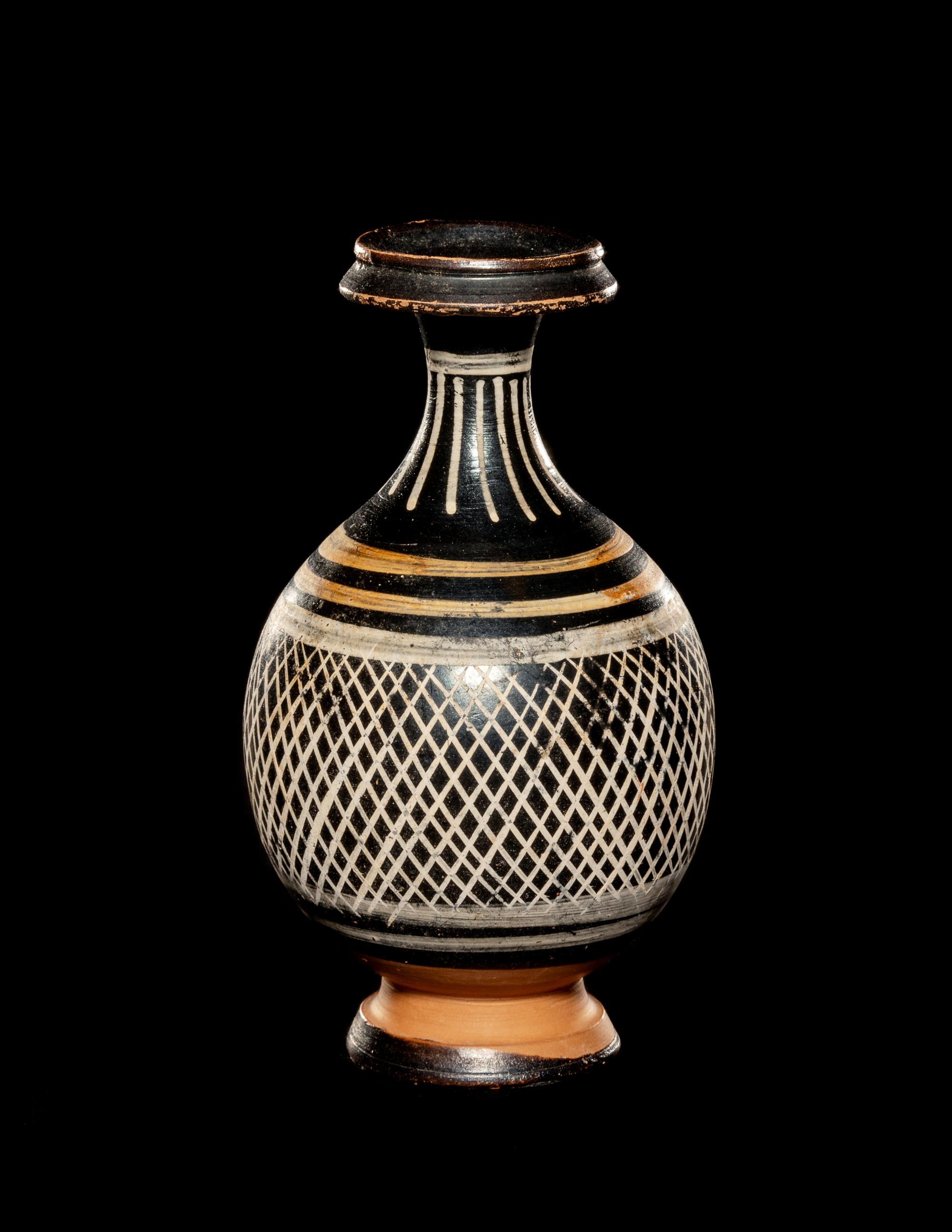 An Apulian Gnathian-Ware Lattice Pattern Bottle