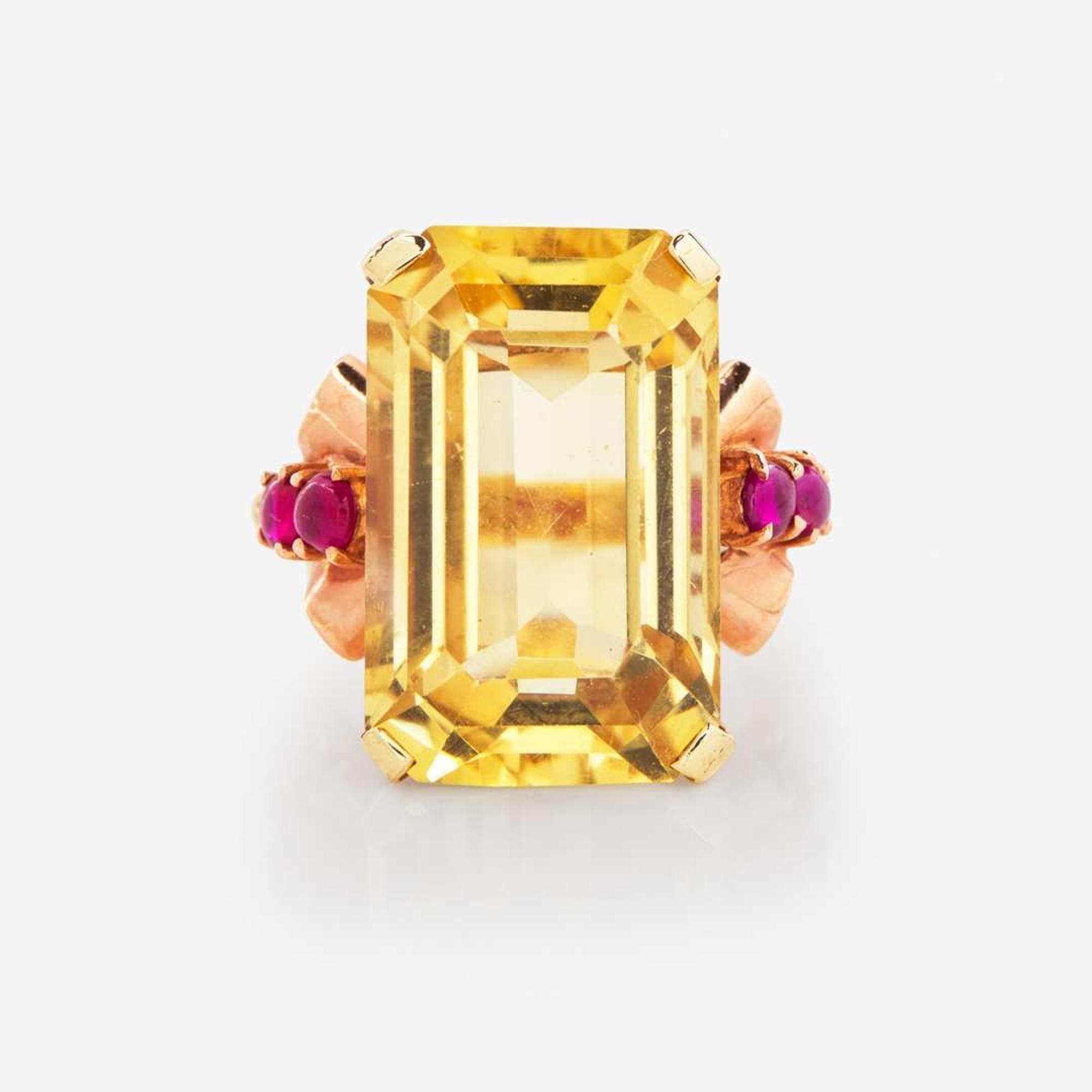 A Retro 14K Gold and Citrine Ring