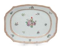 A Chinese Export Porcelain Platter and Oval Serving Bowl