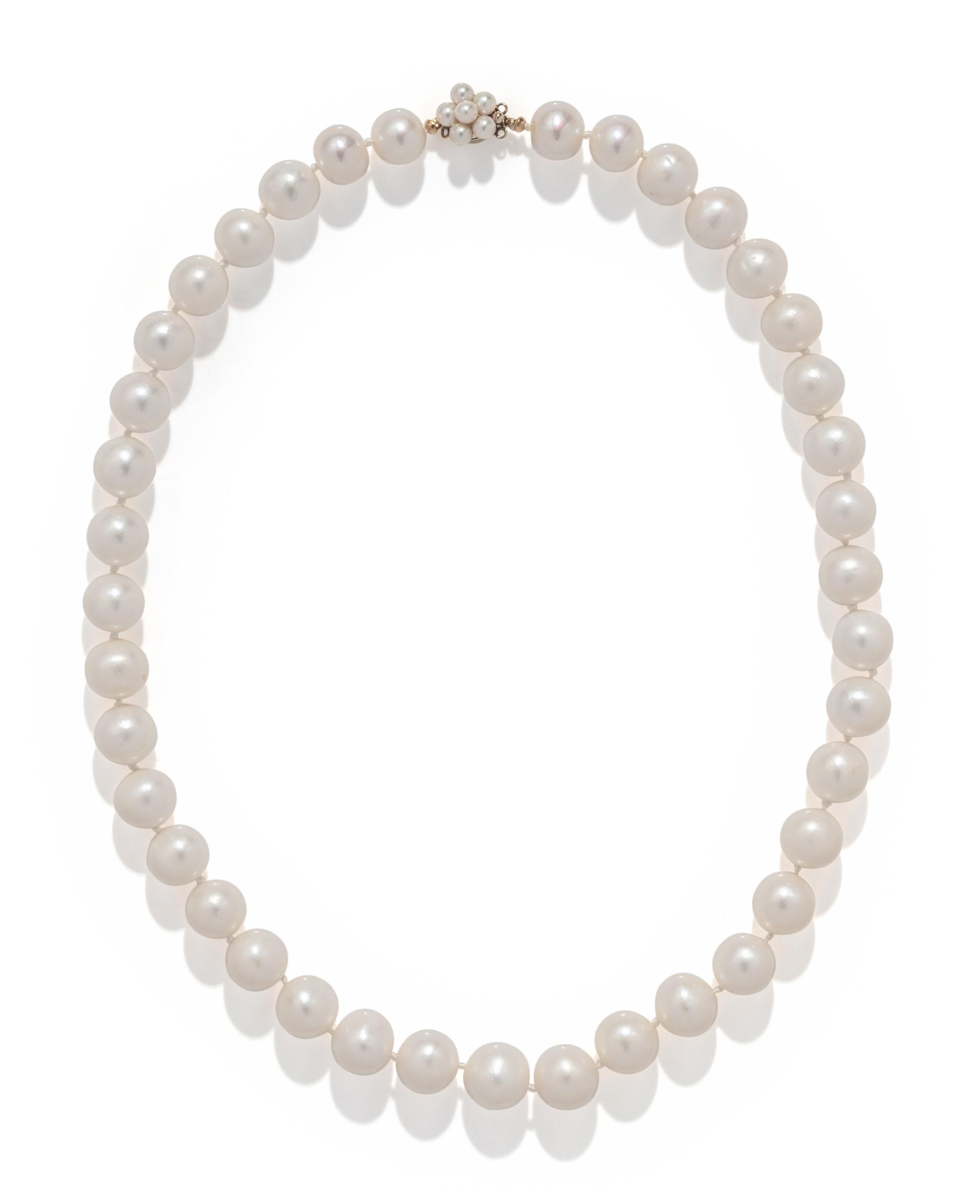 CULTURED SOUTH SEA PEARL NECKLACE