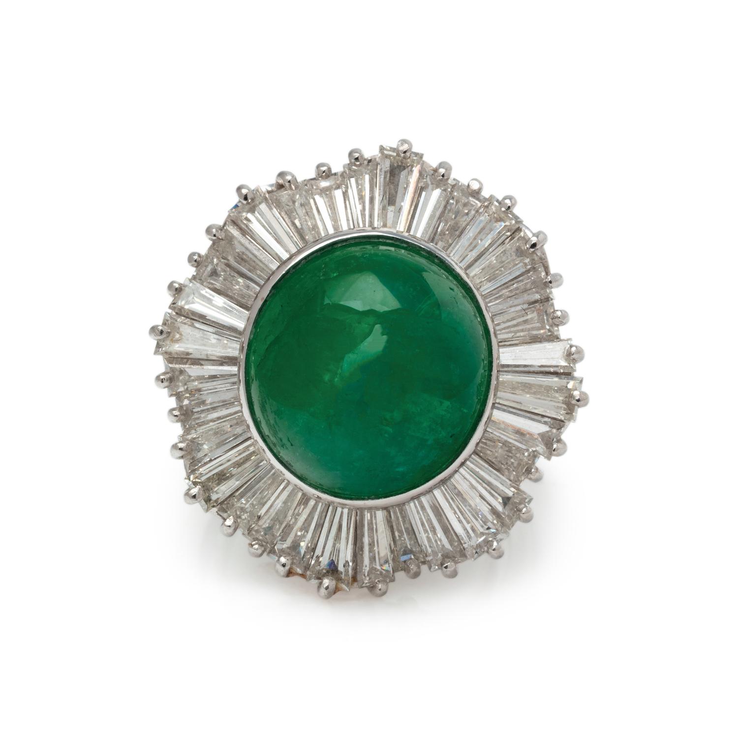 EMERALD AND DIAMOND RING