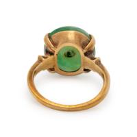 JADE AND YELLOW GOLD RING