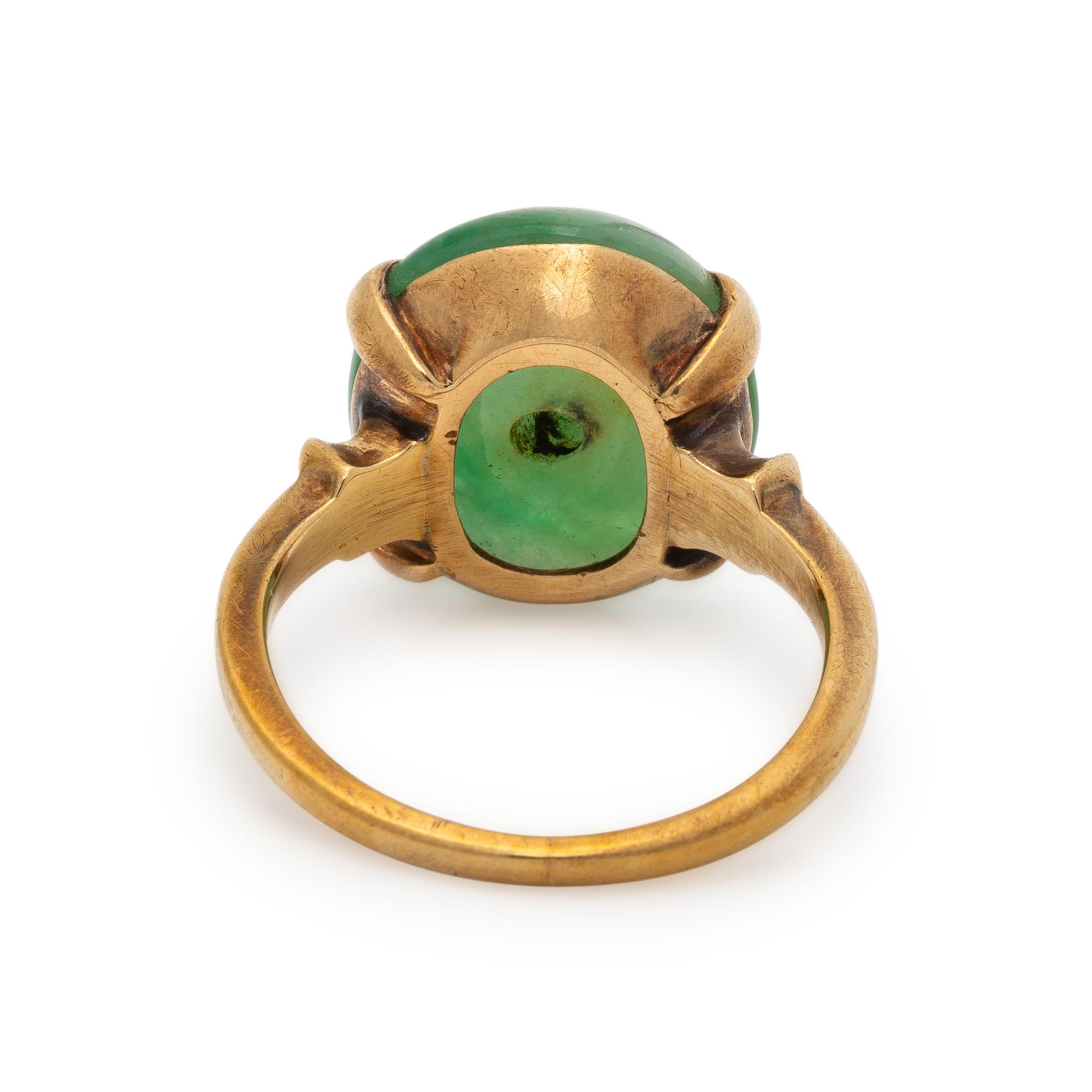 JADE AND YELLOW GOLD RING