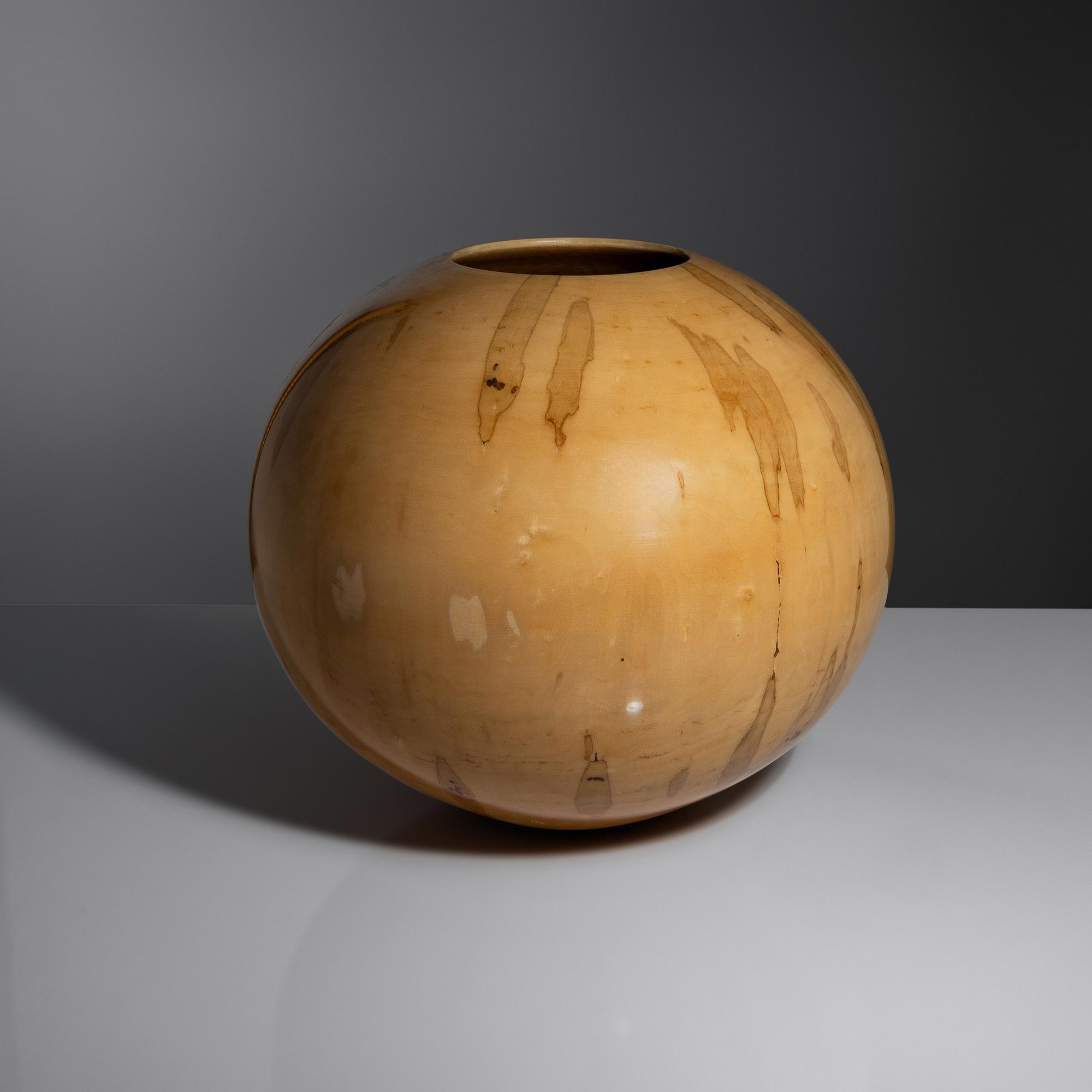 Ashleaf maple globe