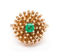 YELLOW GOLD AND EMERALD RING