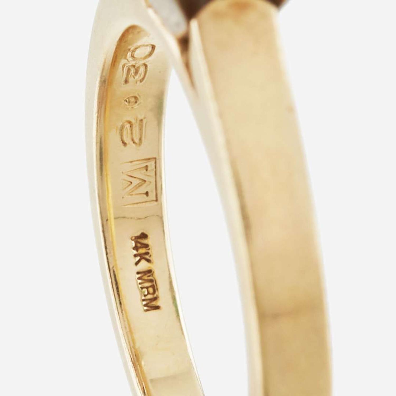 A diamond solitaire