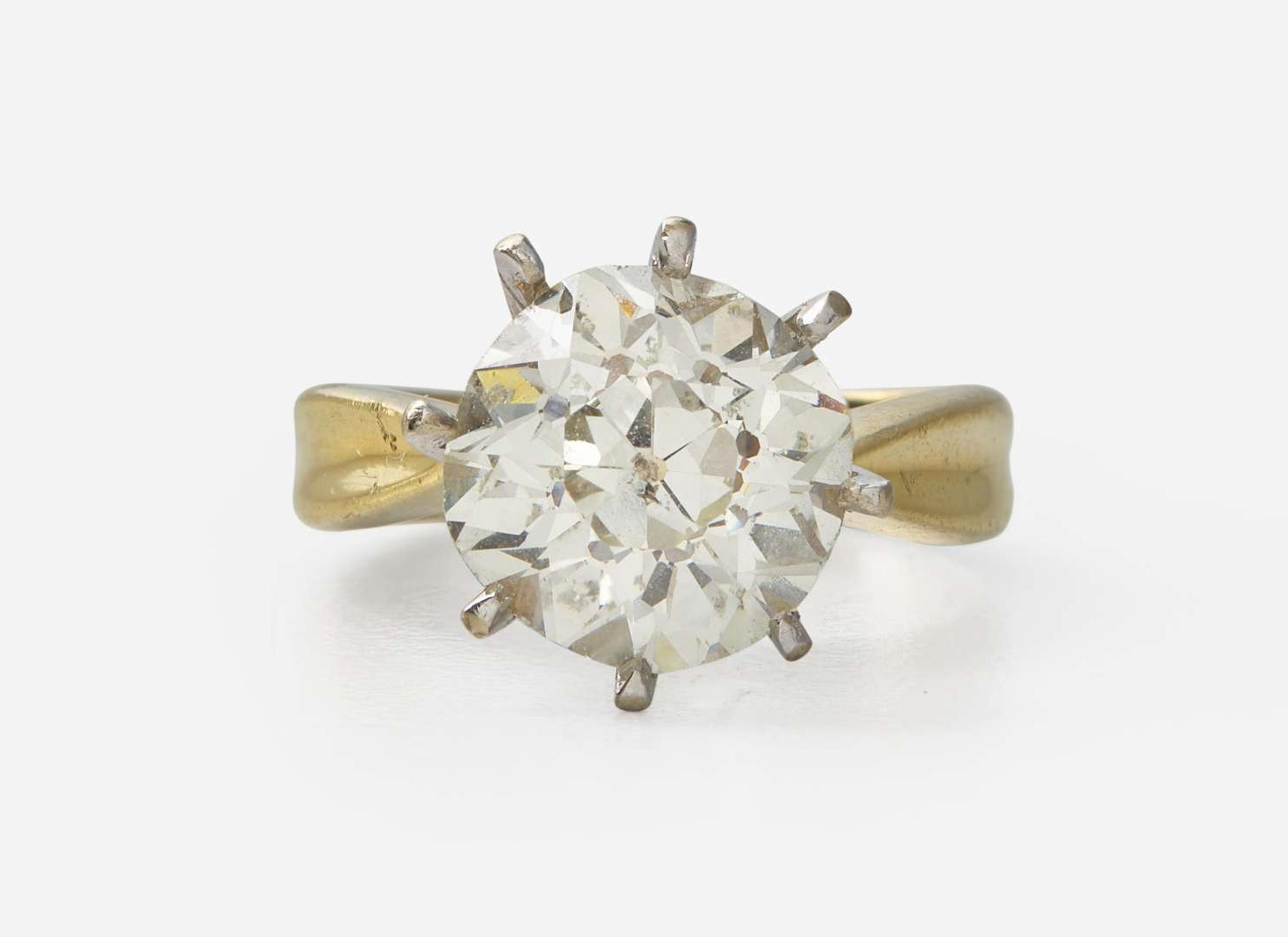 An 18K Yellow Gold and Diamond Ring 4.01 Carat Old Mine-Cut Diamond, GIA Certified