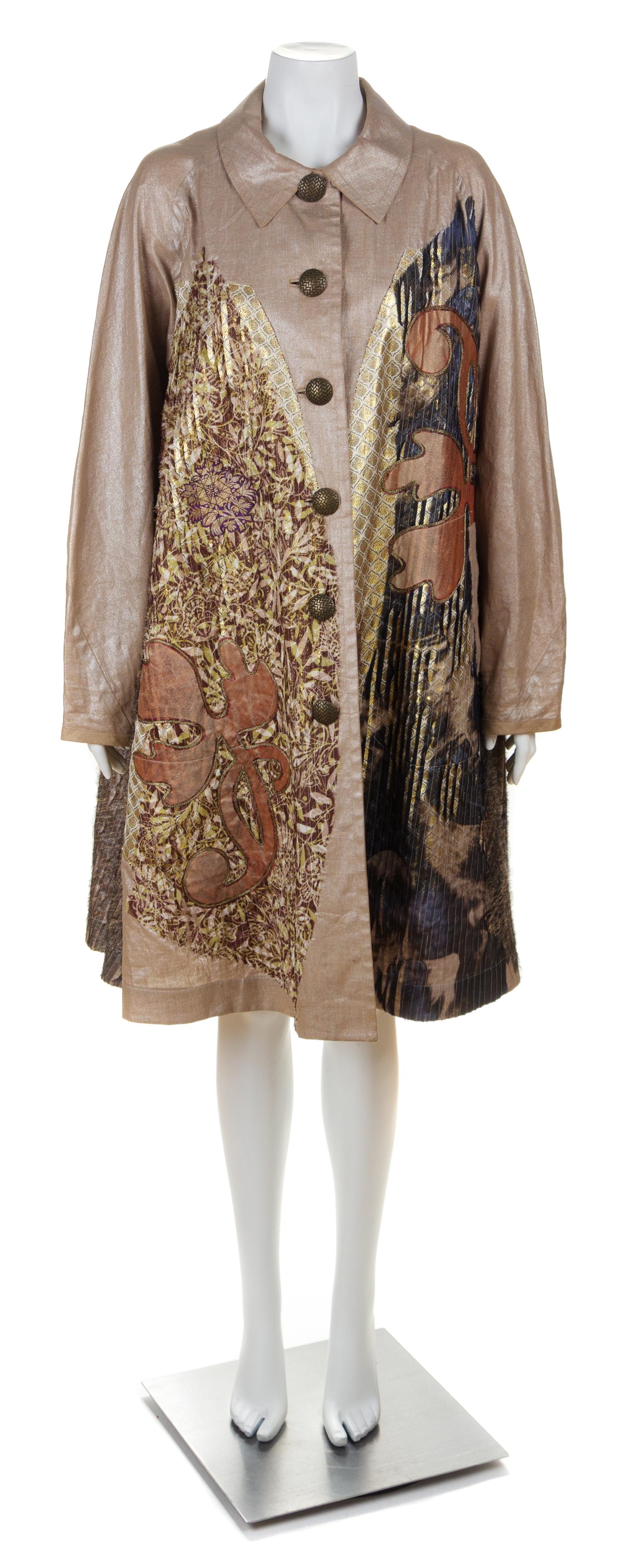 A Koos Beige and Metallic Quilted Print Lightweight Coat, No size.