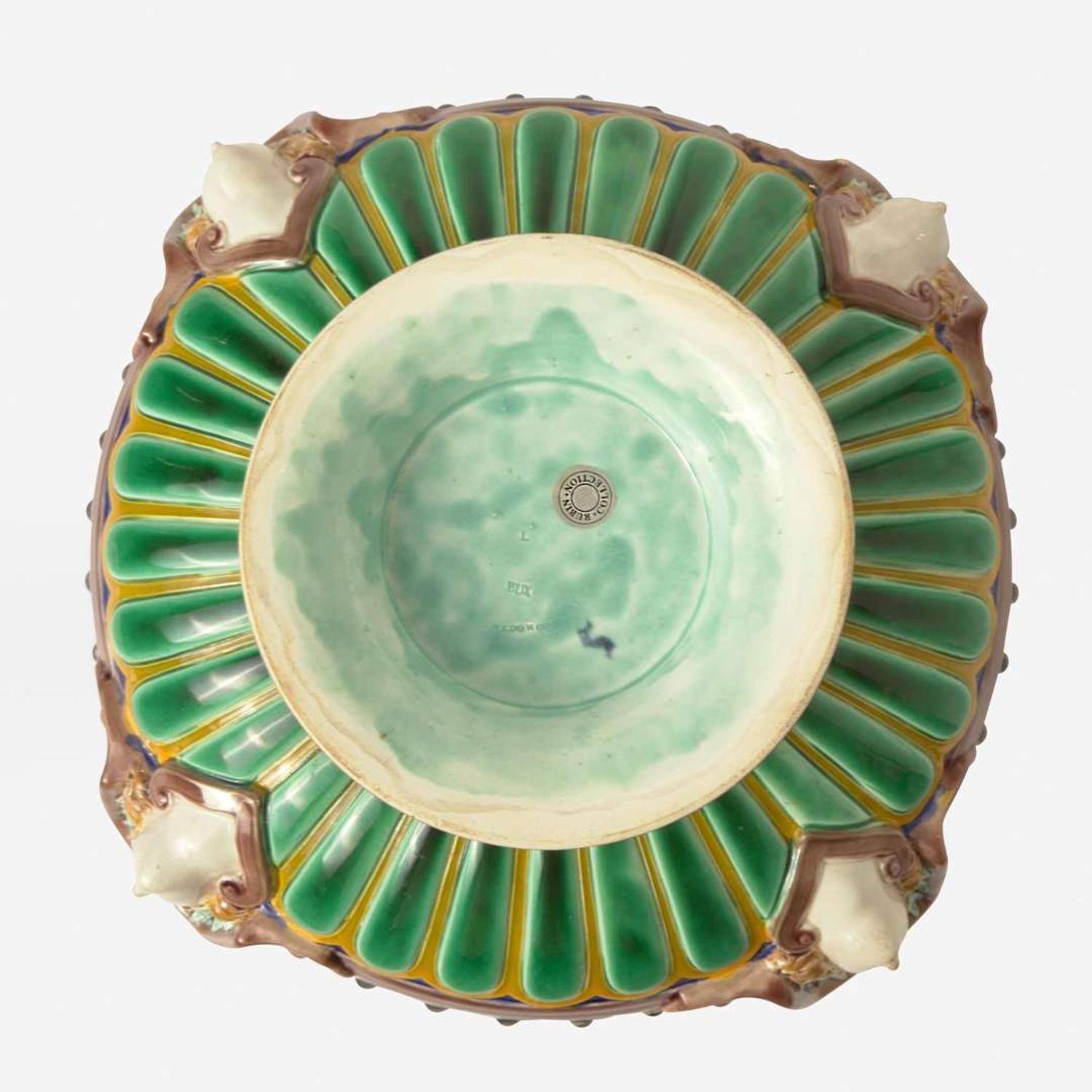 A Wedgwood Majolica Jardiniere UK, circa 1870