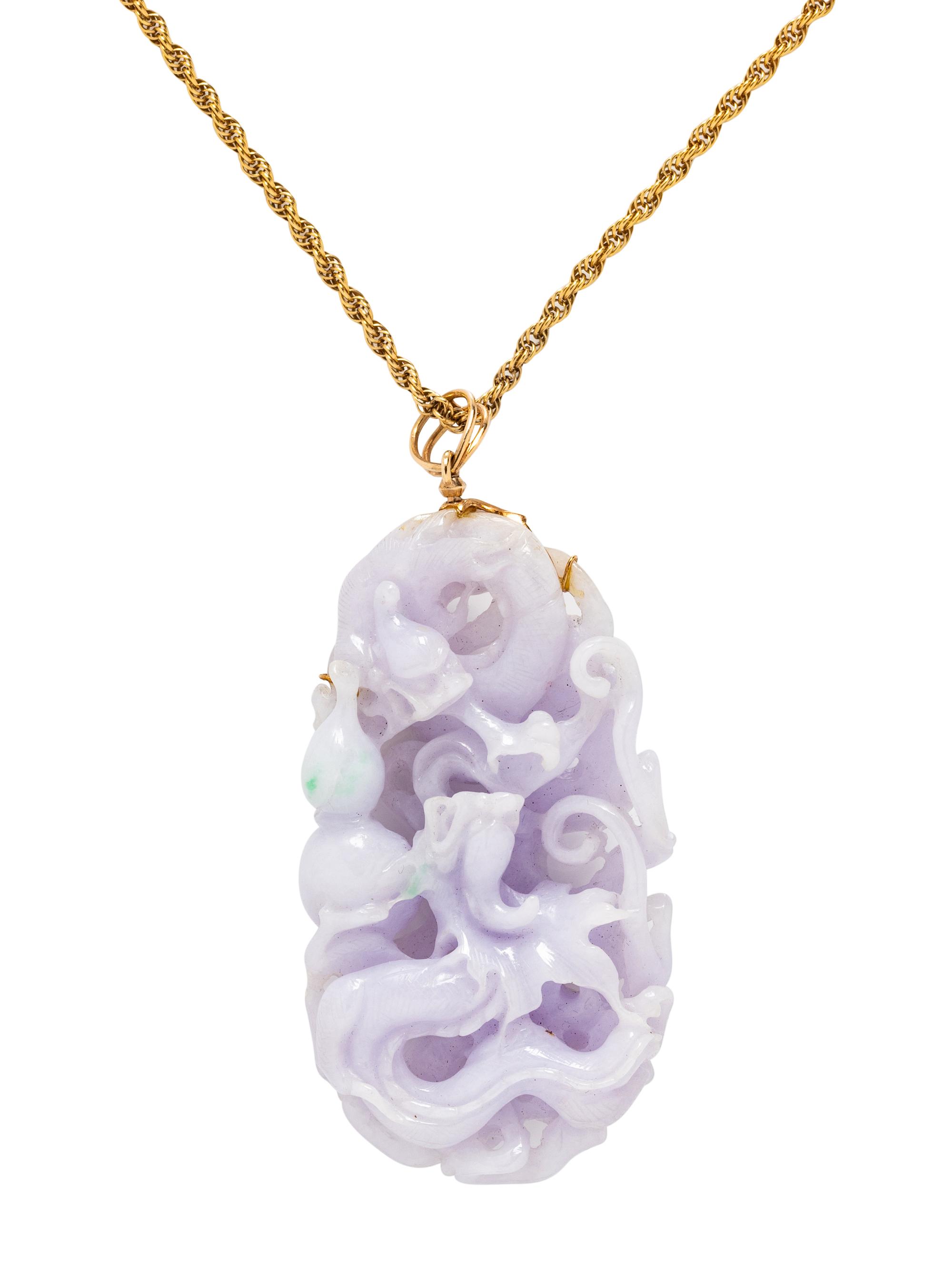 YELLOW GOLD AND LAVENDER JADE NECKLACE