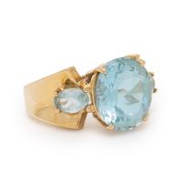 Aquamarine and Yellow Gold Ring