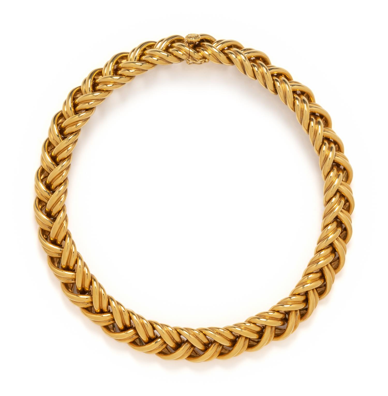 YELLOW GOLD NECKLACE