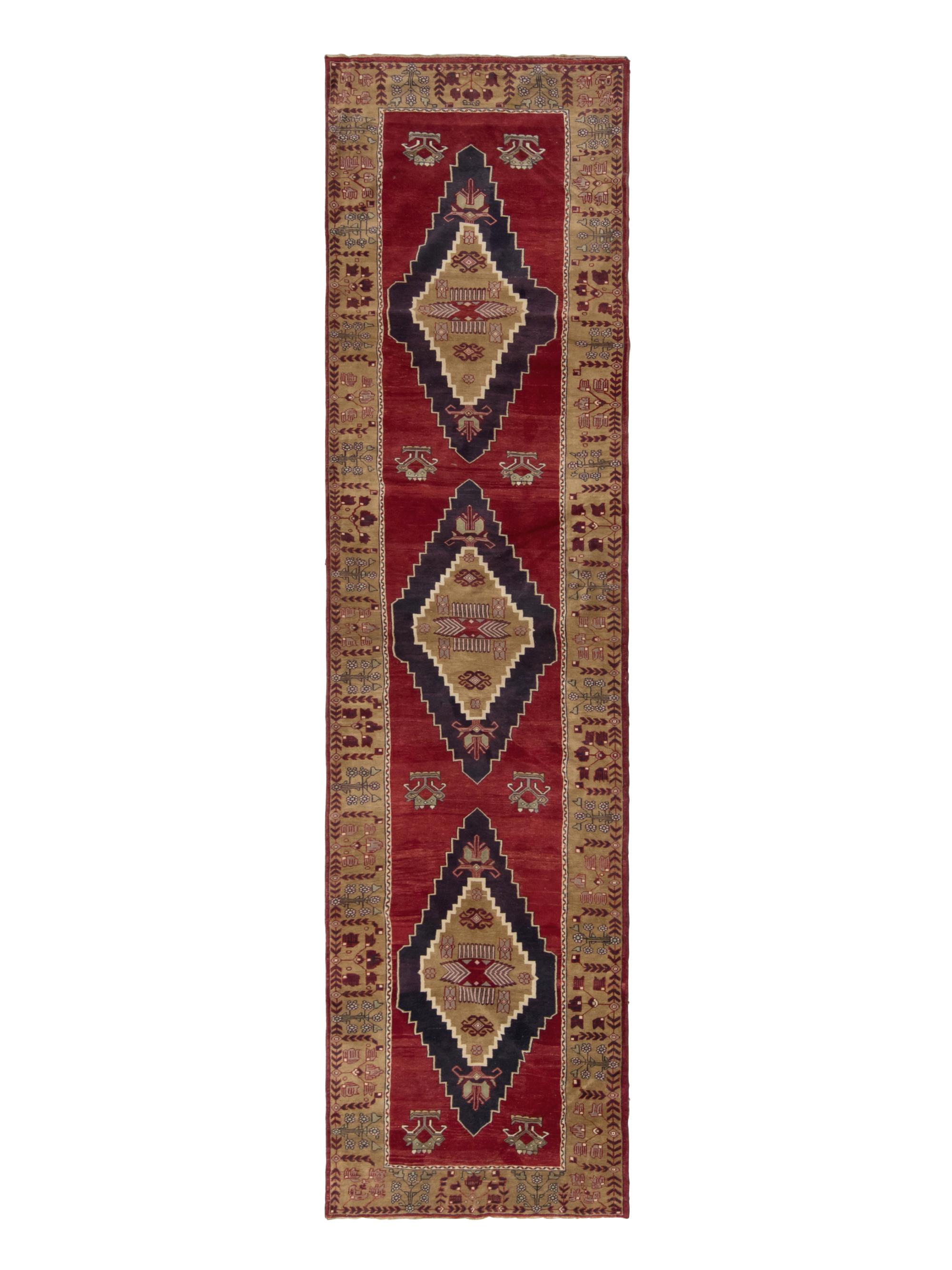 An Oushak Runner