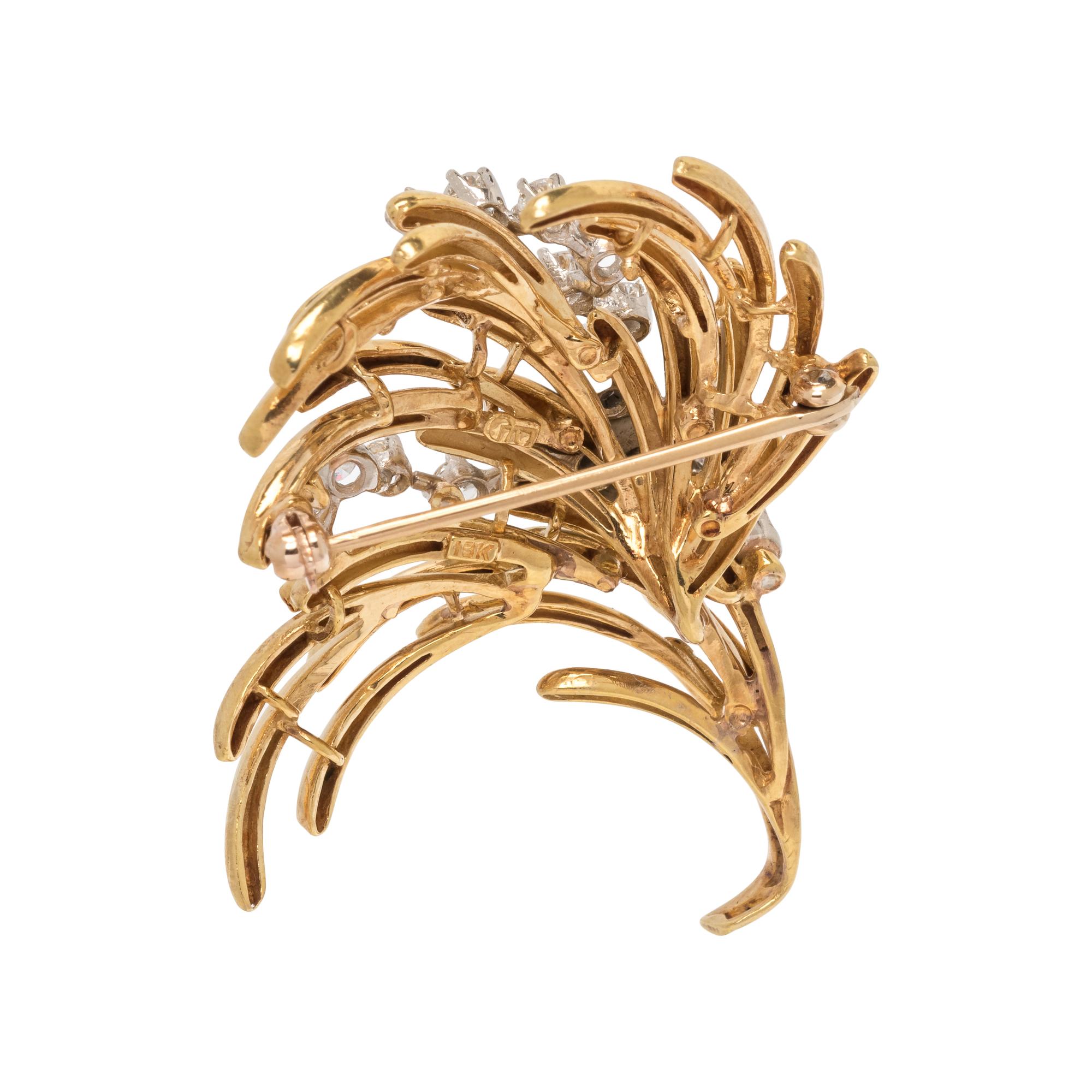 YELLOW GOLD AND DIAMOND BROOCH