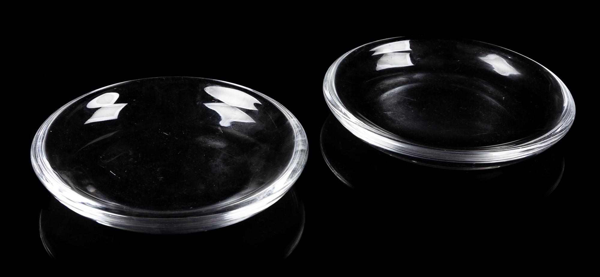 A Pair of Steuben Glass Ash Trays Diameter 6 1/8 inches. — 20TH CENTURY