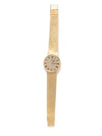 UNIVERSAL GENEVE, 18K YELLOW GOLD WRISTWATCH