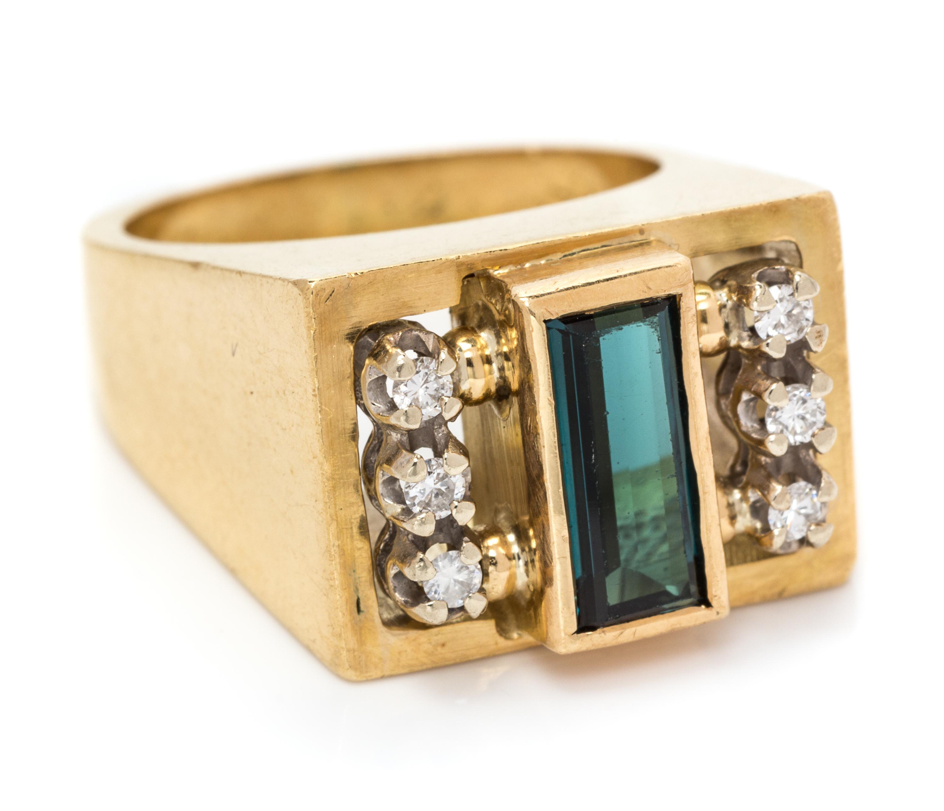 An 18 Karat Yellow Gold, Green Tourmaline and Diamond Ring, 10.10 dwts.