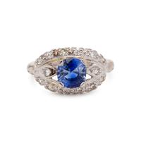 SAPPHIRE AND DIAMOND RING