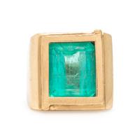 Emerald and Yellow Gold Ring