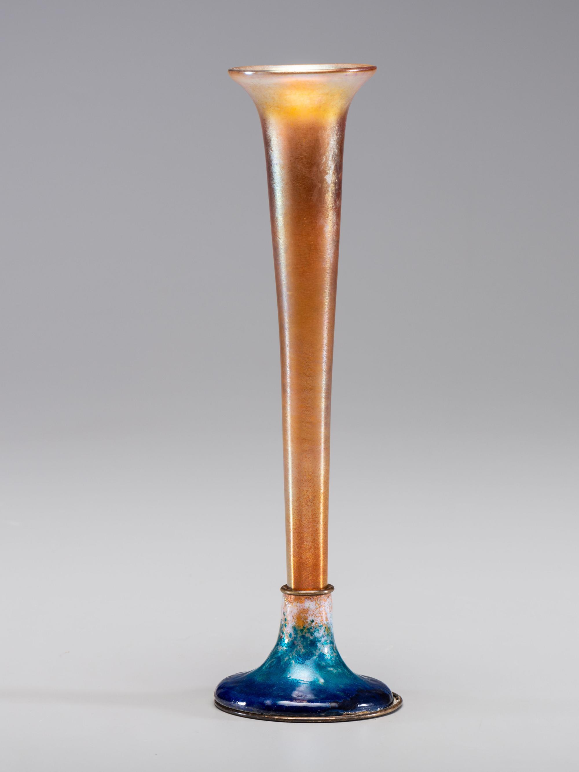 Bud Vase