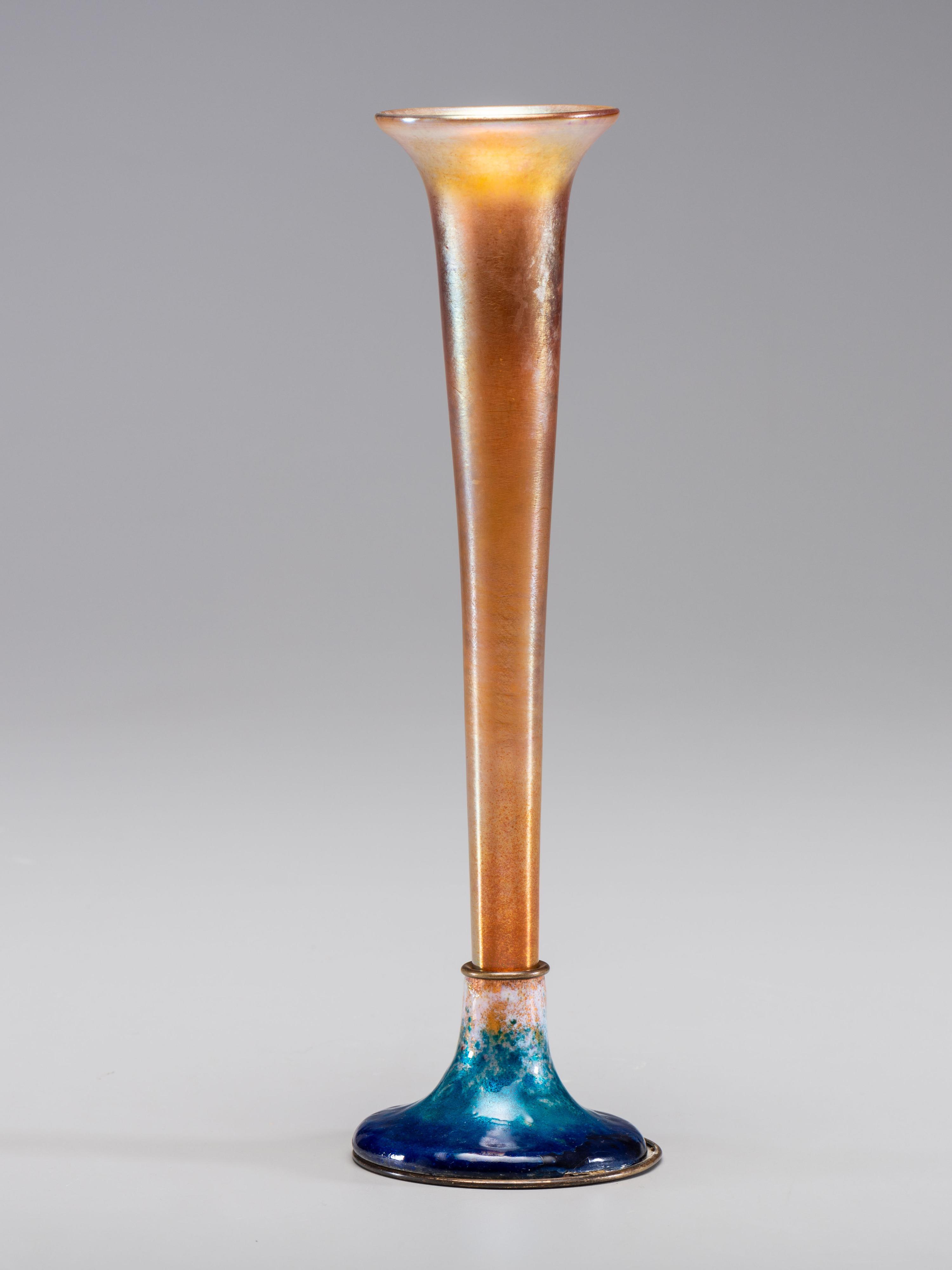 Bud Vase