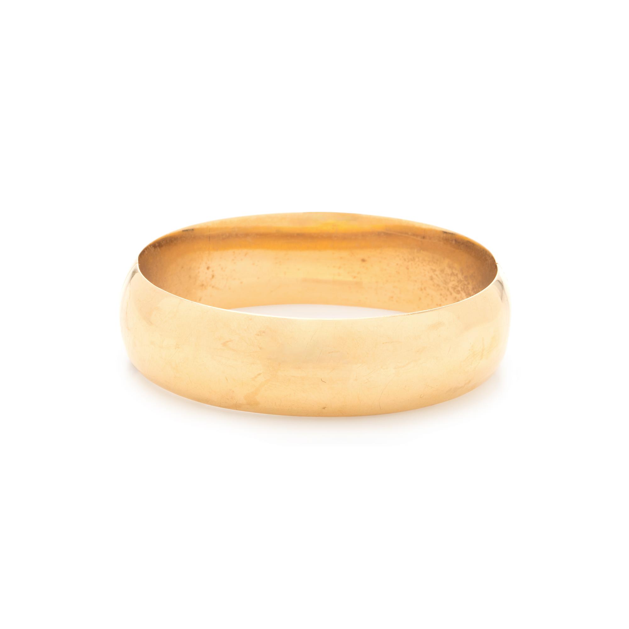 YELLOW GOLD BANGLE BRACELET