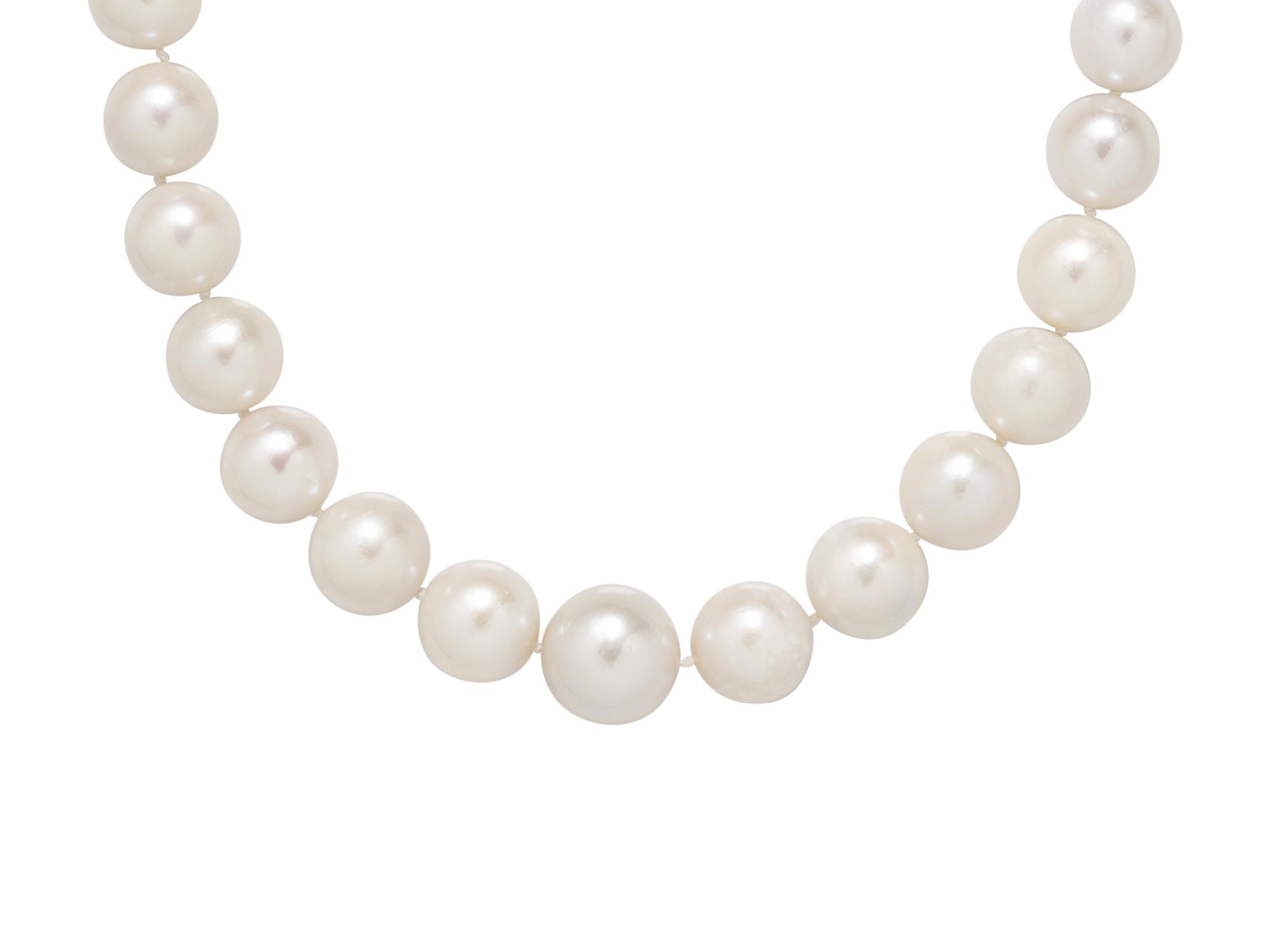 CULTURED SOUTH SEA PEARL NECKLACE