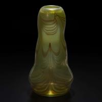 Tiffany Studios A Large Gourd-Form Decorated Favrile Vase, New York, 1919