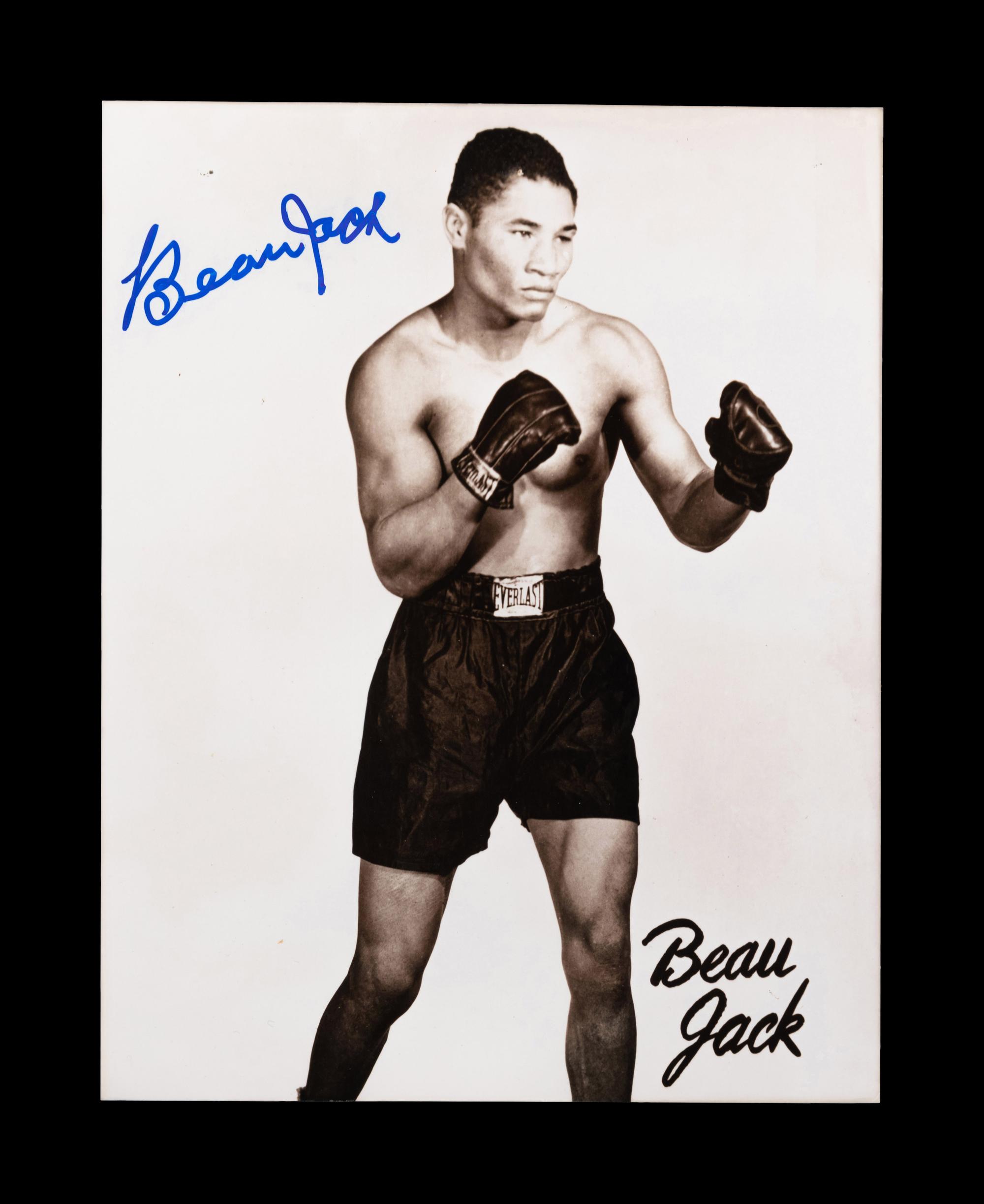 A Group of 29 Autographs from 20th Century Boxing Champions and Notables,