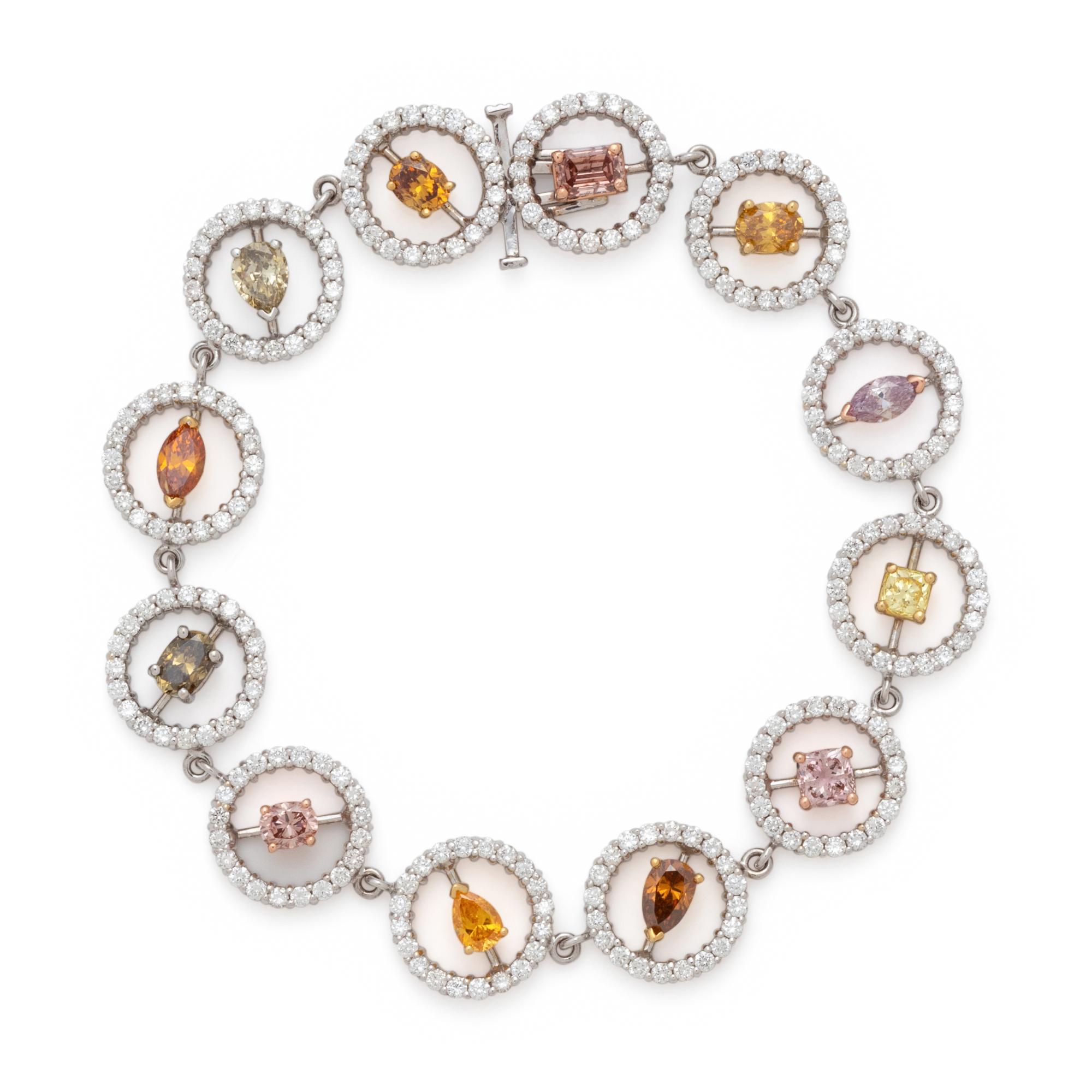 WHITE GOLD, COLORED DIAMOND AND DIAMOND BRACELET