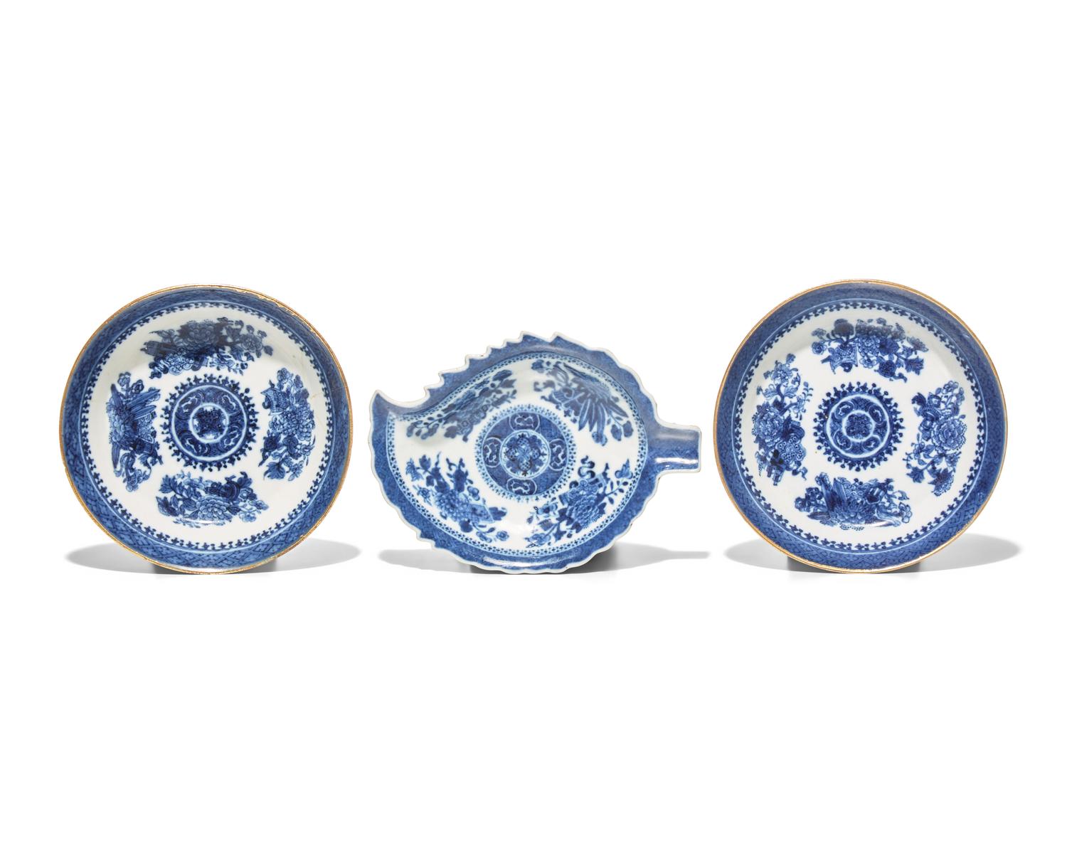 A Group of Chinese Export Porcelain Blue Imperial Fitzhugh Tea and Dinner Wares