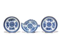 A Group of Chinese Export Porcelain Blue Imperial Fitzhugh Tea and Dinner Wares