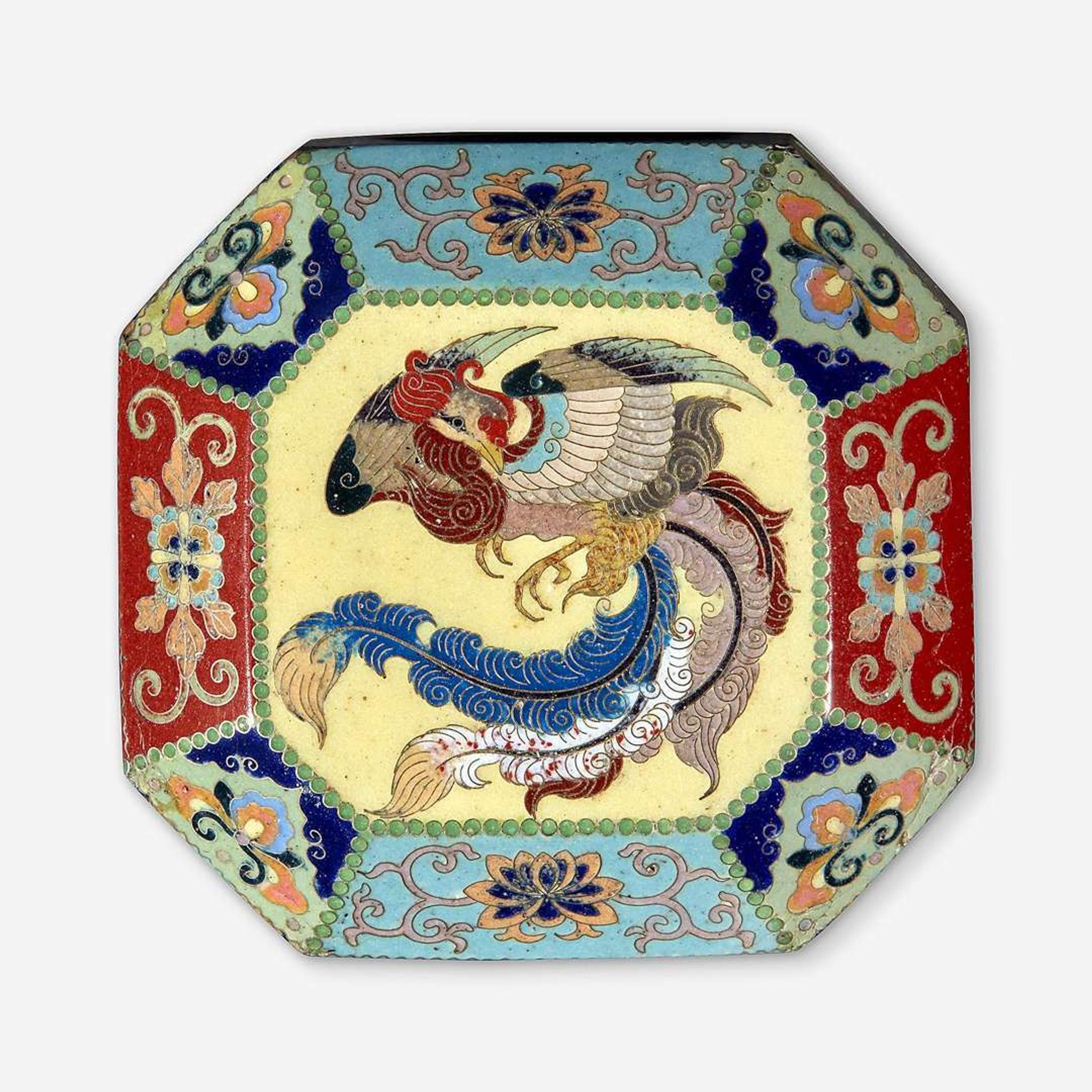 A fine Japanese cloisonné miniature silver box, attributed to Namikawa Yasuyuki Meiji period