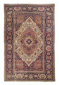 A Fereghan Sarouk Carpet