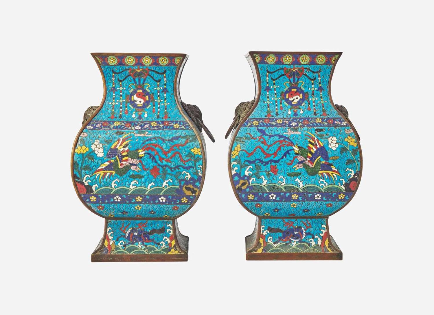 A pair of Chinese cloisonné vases, Fanghu, 17th/18th century 景泰藍方壺一對 十七或十八世紀