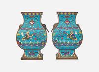 A pair of Chinese cloisonné vases, Fanghu, 17th/18th century 景泰藍方壺一對 十七或十八世紀