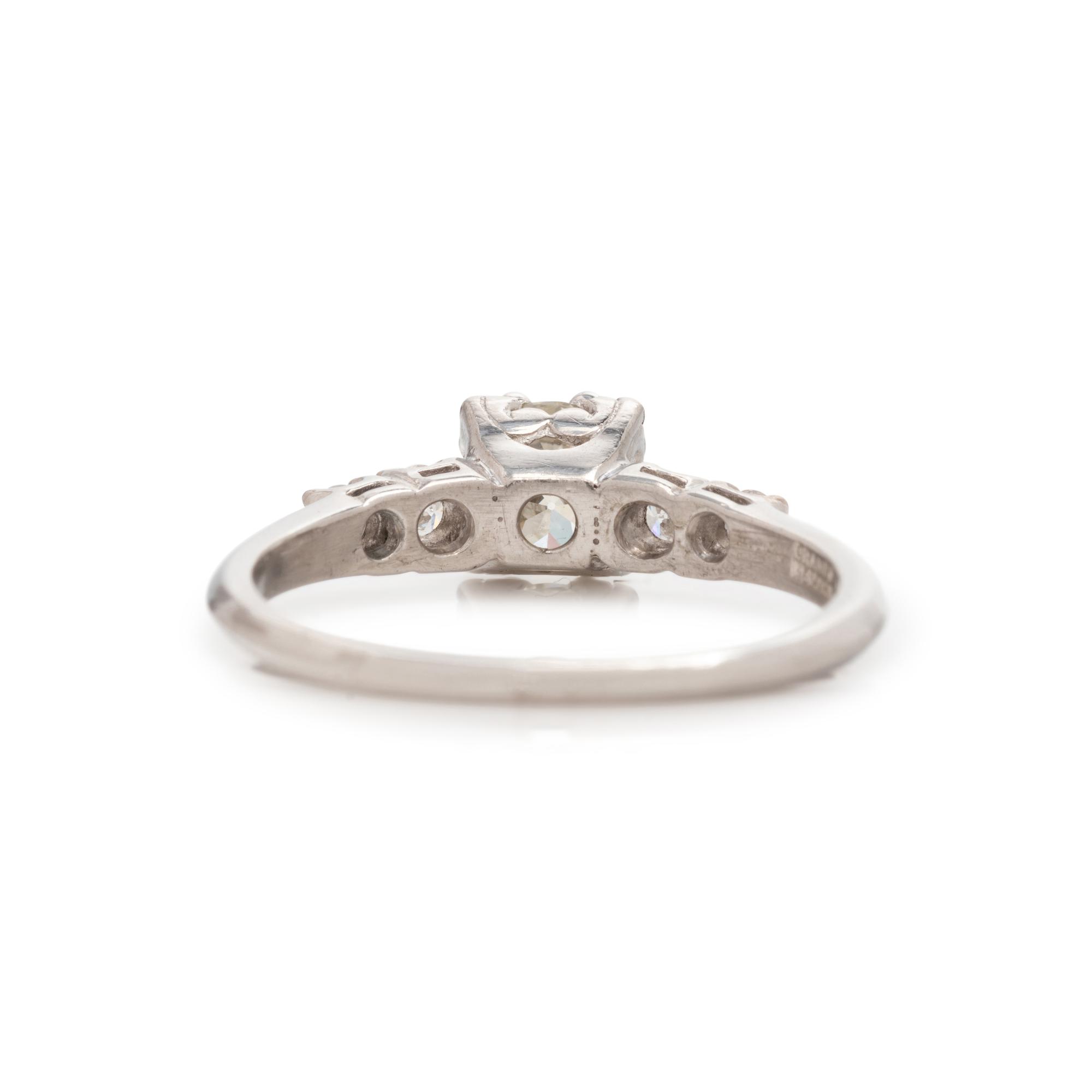 ANTIQUE, PLATINUM AND DIAMOND RING