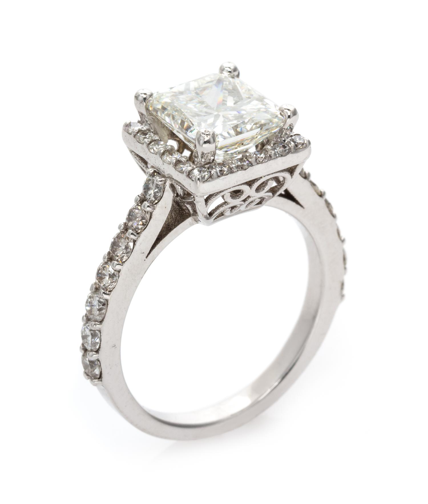 A 14 Karat White Gold and Diamond Ring, 3.35 dwts.