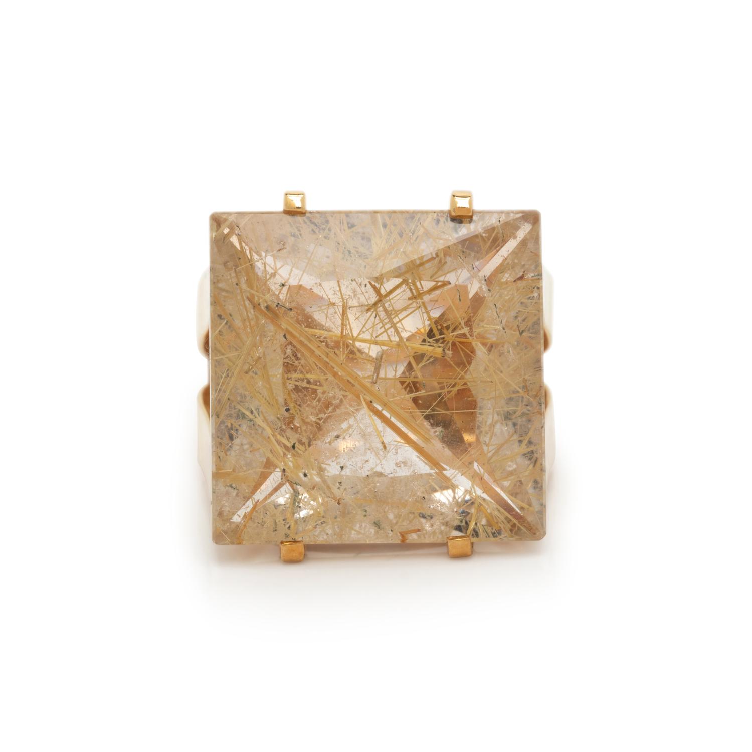RUTILATED QUARTZ AND YELLOW GOLD RING
