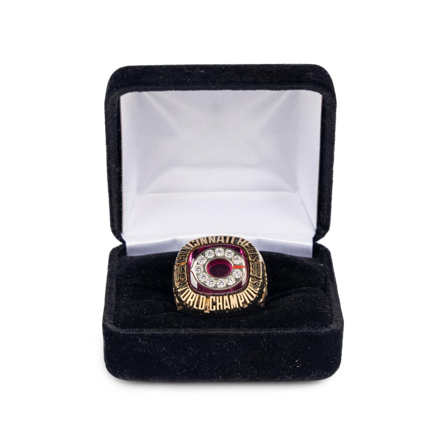 A 1990 Cincinnati Reds World Championship Salesman's Sample Ring,