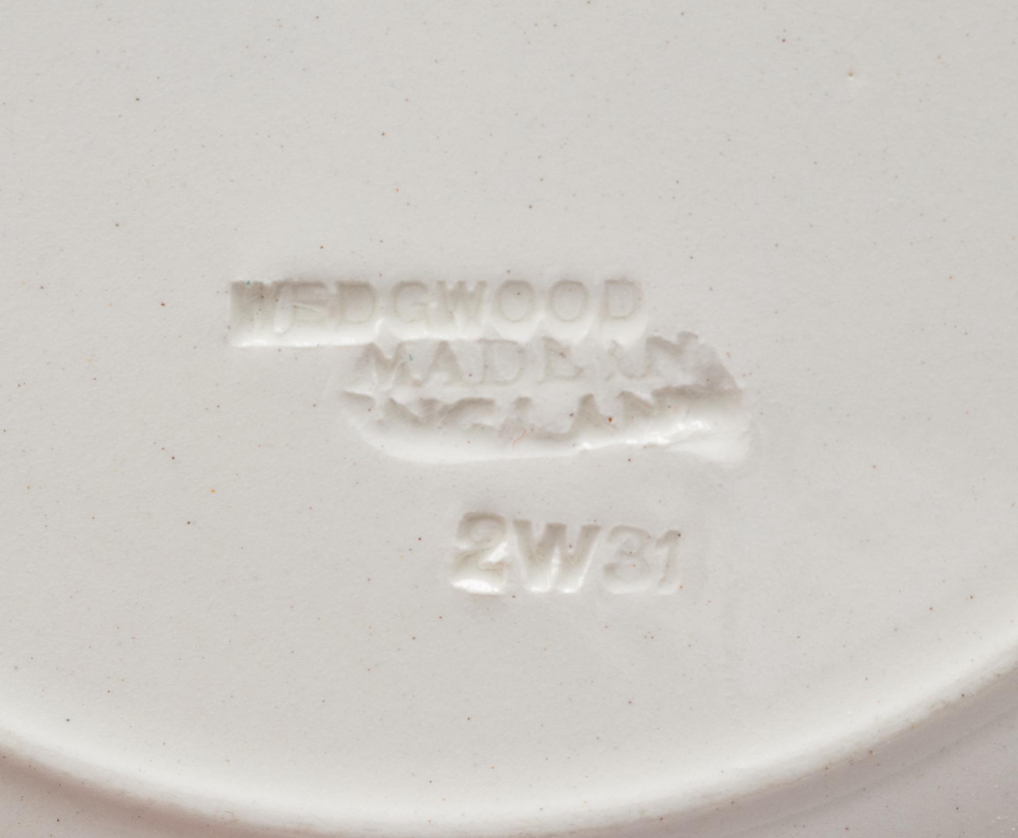 A Wedgwood Sunbirds Dinner Service
