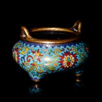 A Chinese Cloisonné Enamel Incense Burner, Qianlong Period Mark and Period 清乾隆 銅胎掐絲琺瑯纏枝蓮三足爐 ’乾隆年製·千‘款