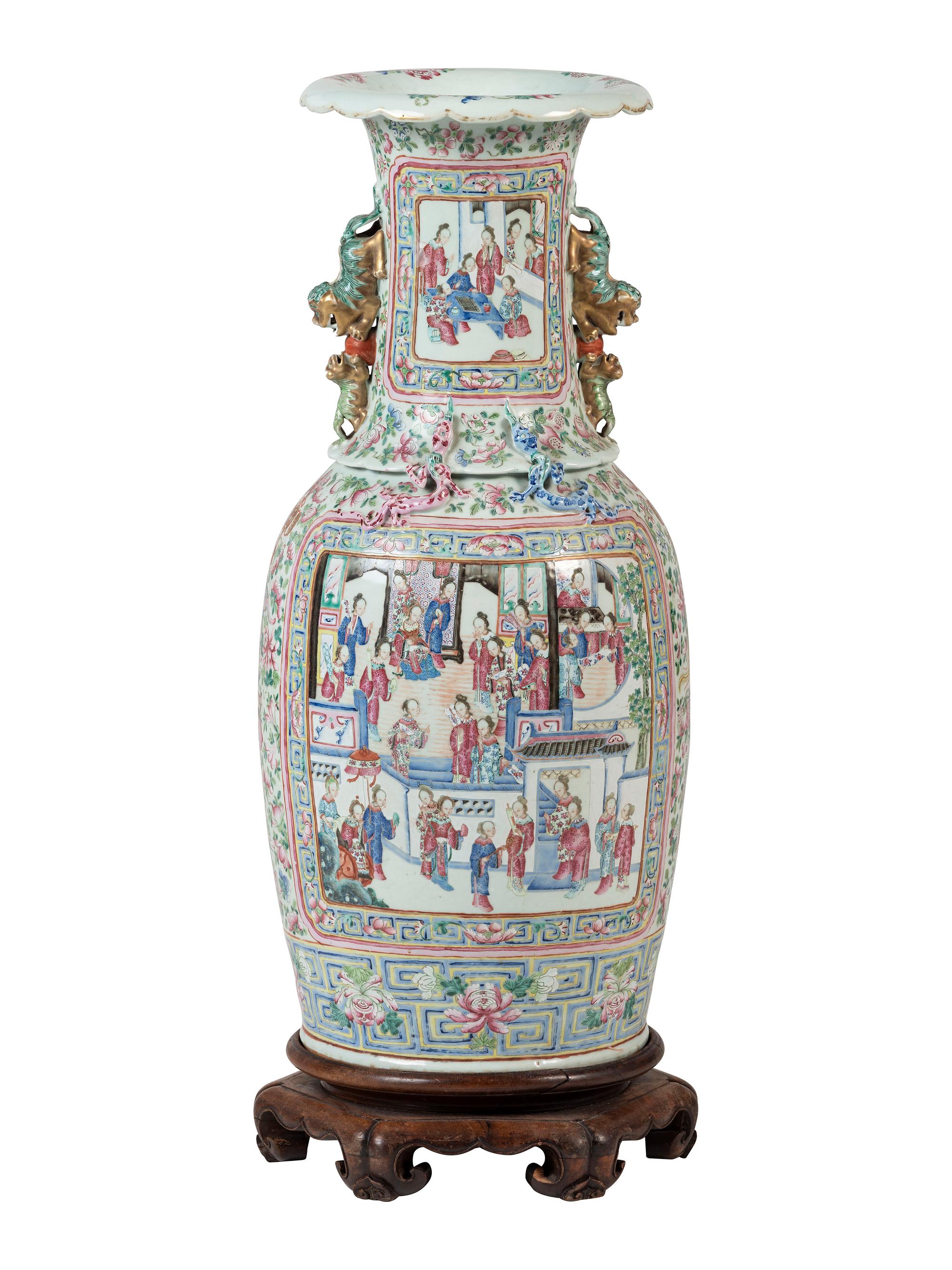 A Chinese Famille Rose Porcelain Vase