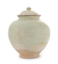 A White Glazed Pottery Jar and Cover