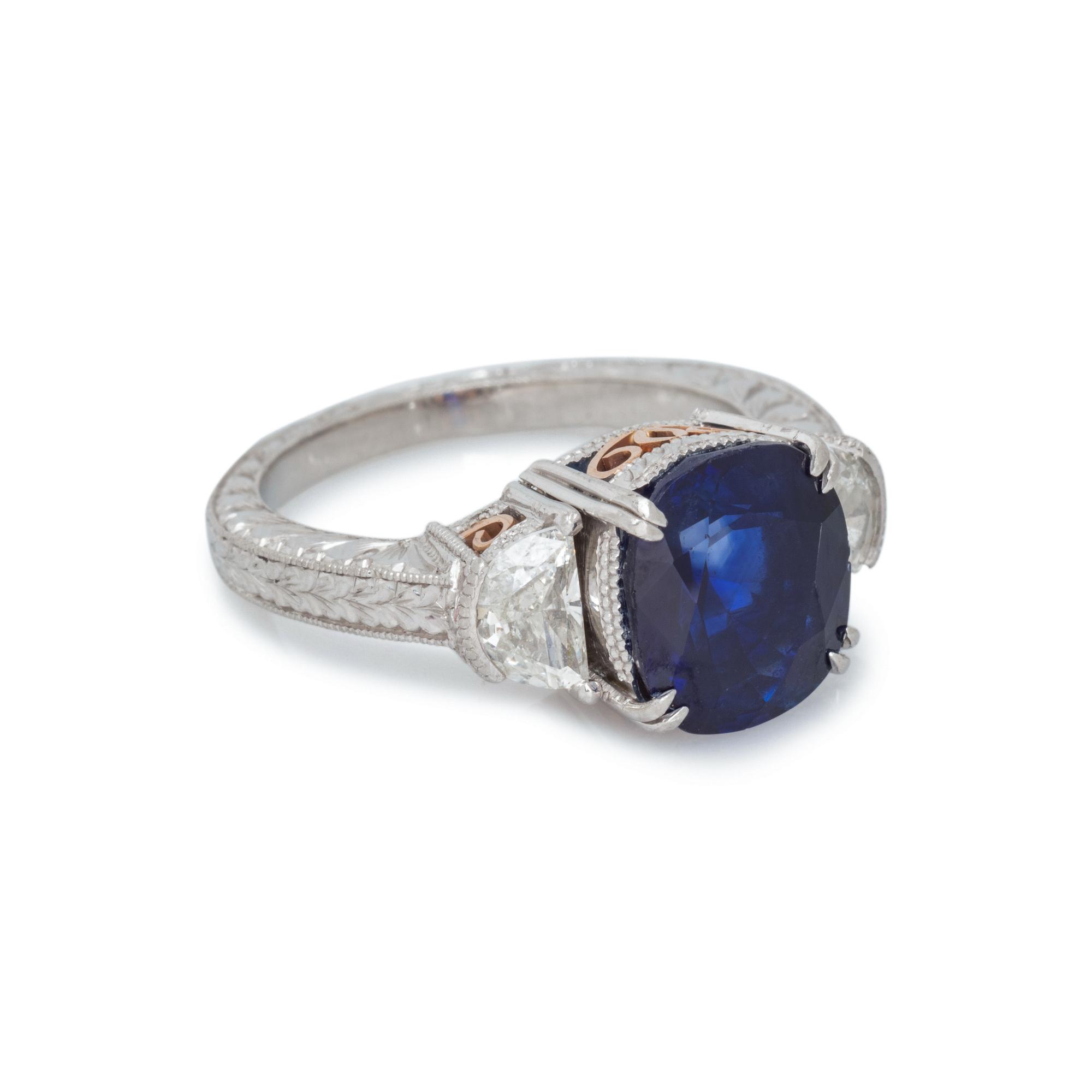 SAPPHIRE AND DIAMOND RING
