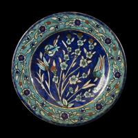 An Iznik Glazed Ceramic Dish