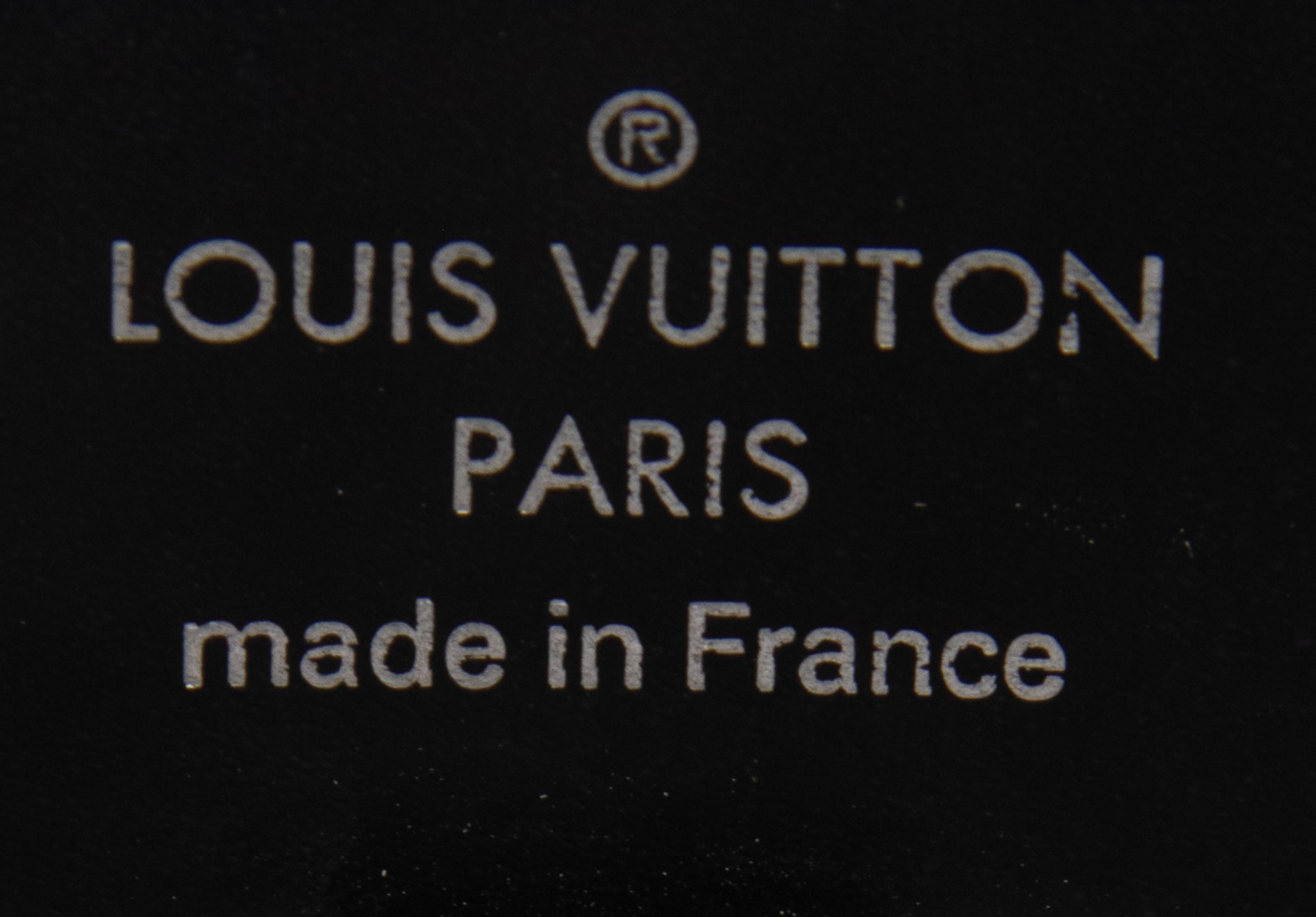 LOUIS VUITTON, WHITE EPI SAINT JACQUES PM TOTE