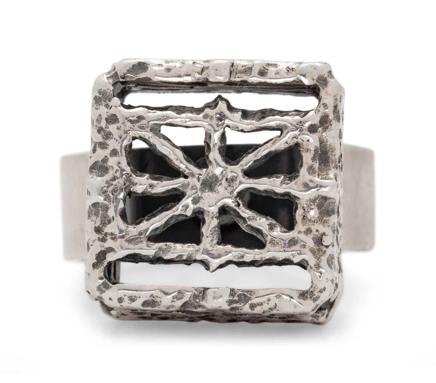 A Silver Ring, Pentti Sarpaneva,