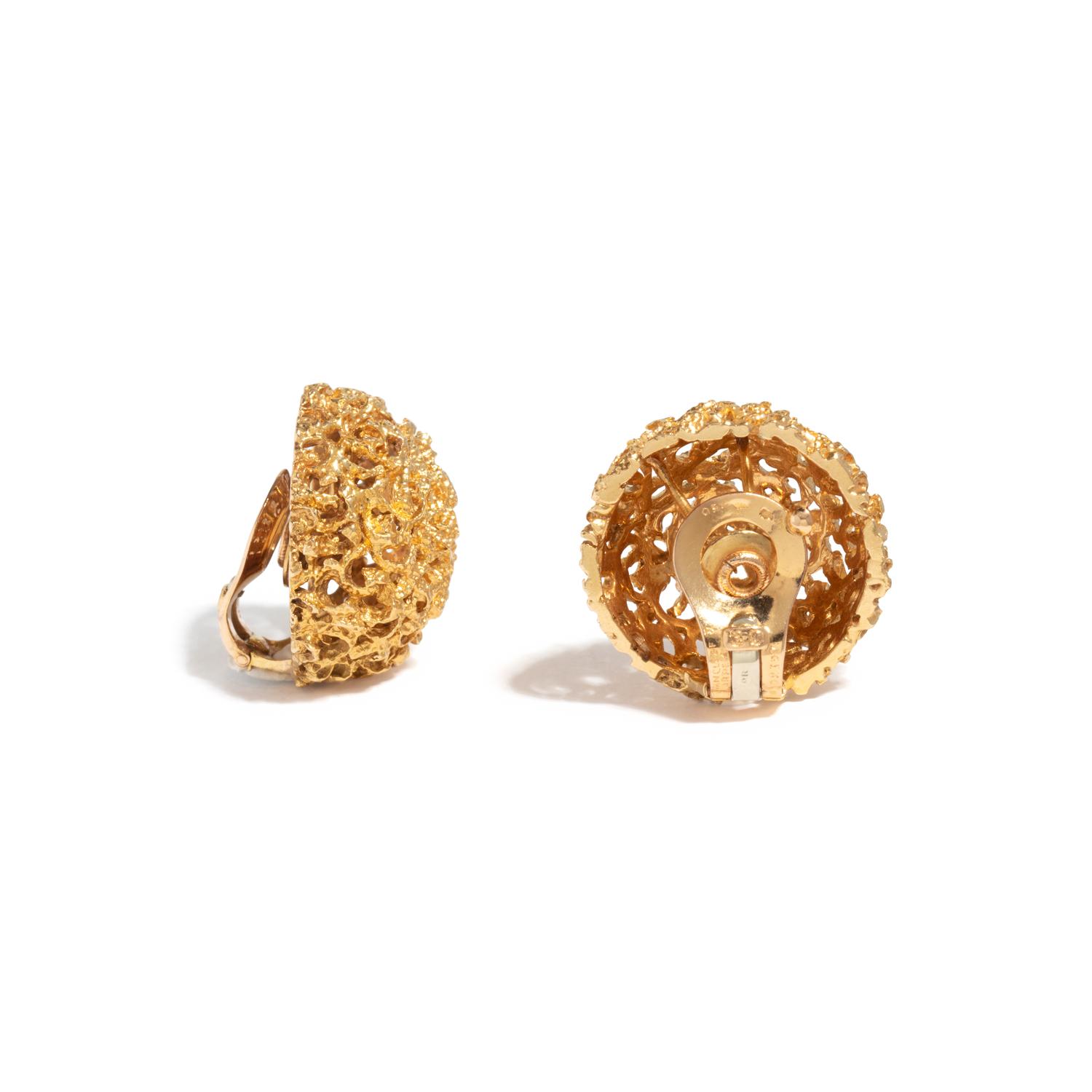 VAN CLEEF & ARPELS, YELLOW GOLD CLIP EARRINGS