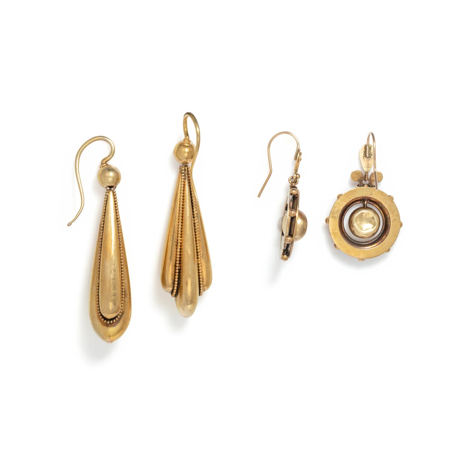 COLLECTION OF ANTIQUE GOLD EARRINGS